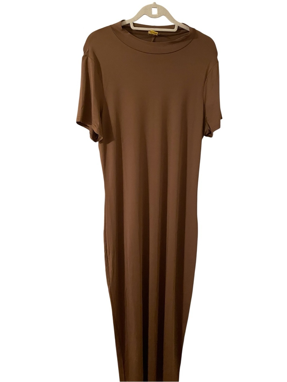 Daisy Brown Short-Sleeve Maxi Dress 3X. NWOT.